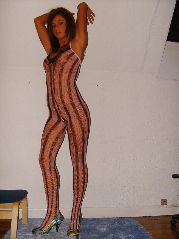 8P Teeny in Catsuit