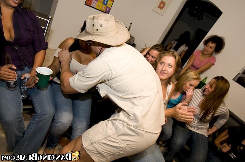 15P Hot bodied male strippers seduce babes in the private club