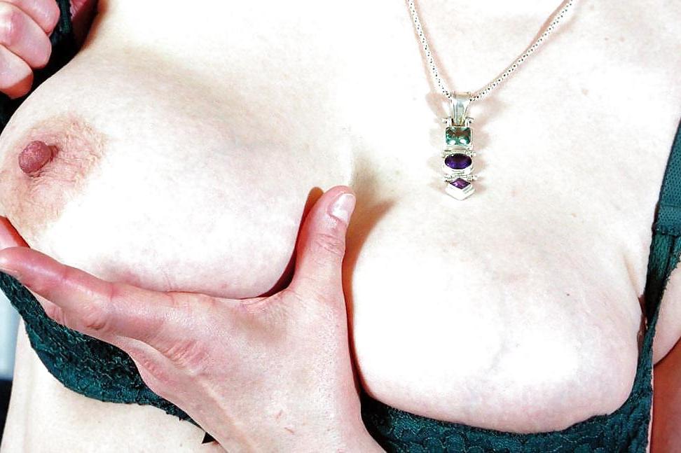 25P Big Tits Huge Ass Granny 4!!