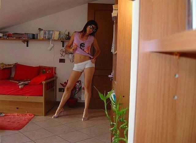 15P Hot crazy amateur teens shooting themselves shameless