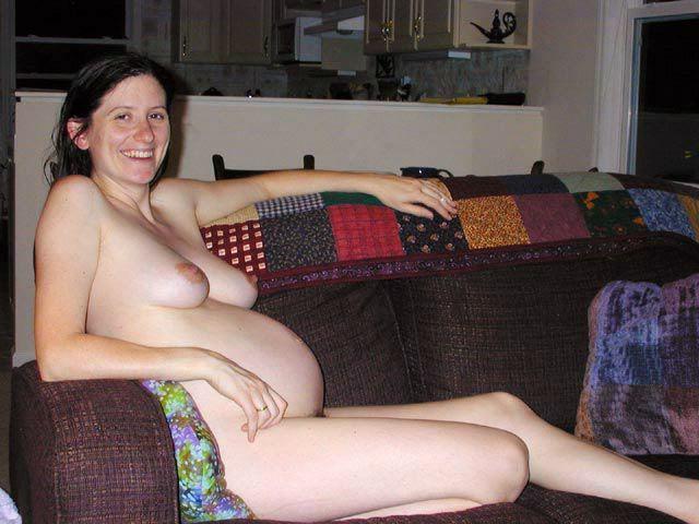 15P Pregnant amateur babes posing
