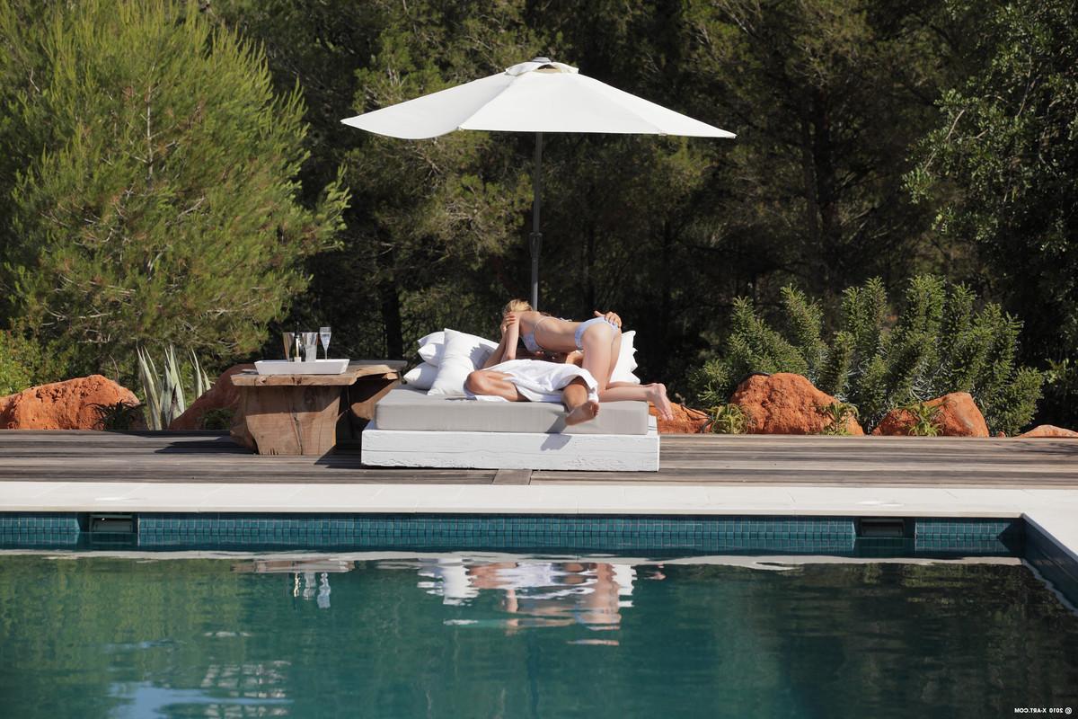 15P Erotic perky babe Stacy fucking poolside
