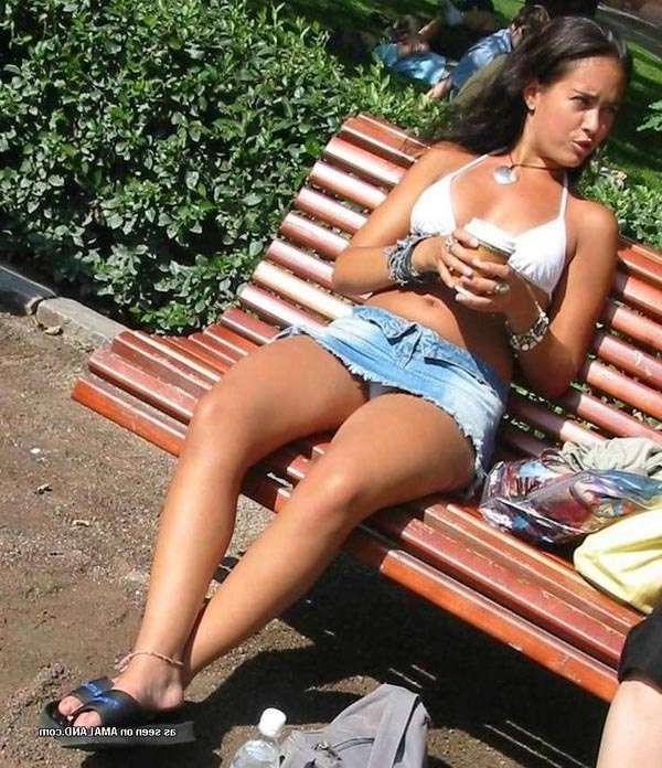 16P Various amateur girls caught in candid upskirt pics