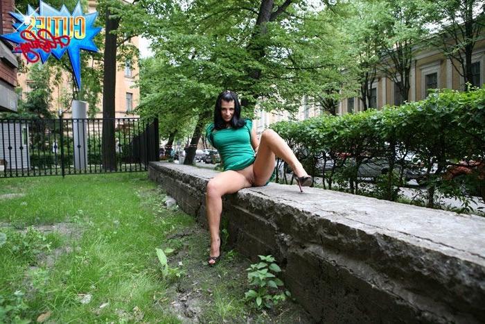 16P Horny busty rubs her smooth snatch in the street