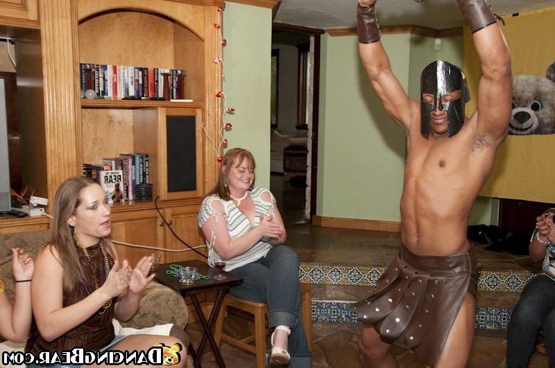 16P Hot bodied male strippers seduce babes in the private club