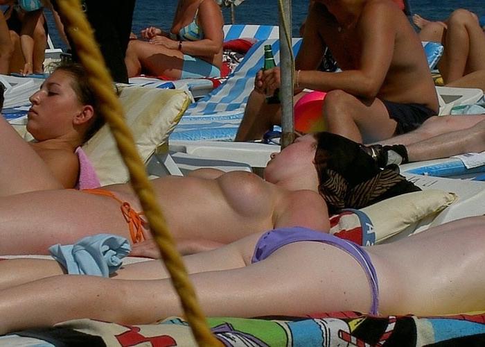 15P Amazing teen with small tits posing and getting fucked hard