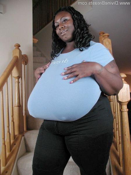 15P Huge Ebony Big Tits
