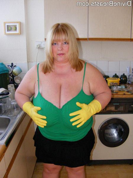 15P Kelly Massive Melons