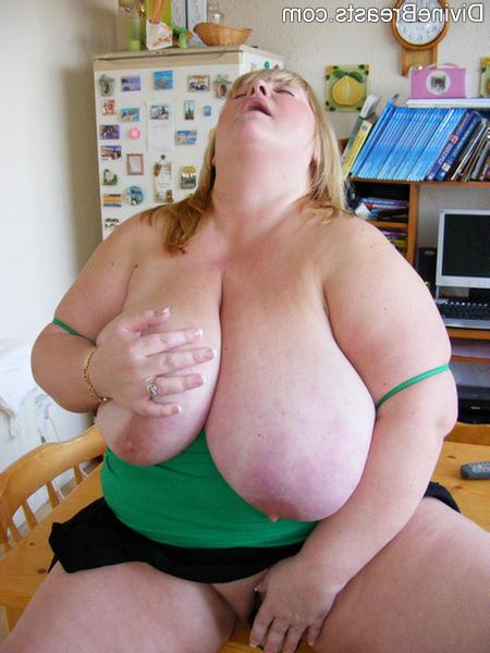 15P Kelly Massive Melons