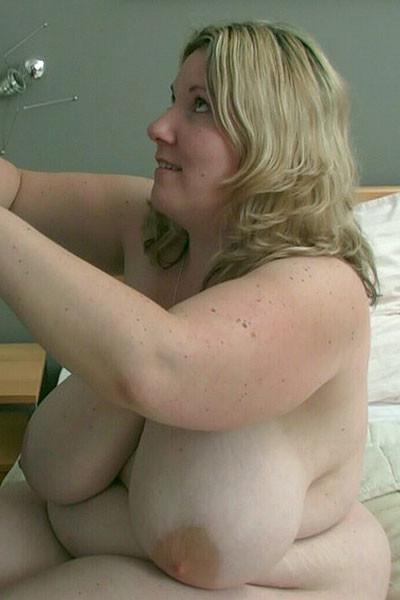 12P He finds the fatty sleeping so the burglar takes off his ski mask and fills her 