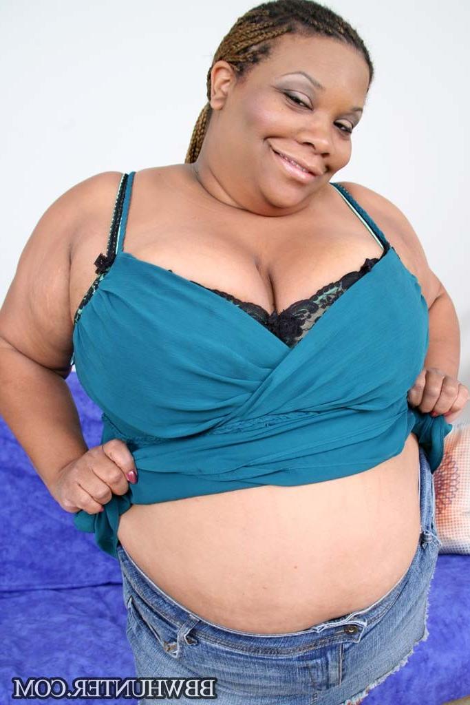 12P Plump ebony whore squeezing her huge tits while getting fucked