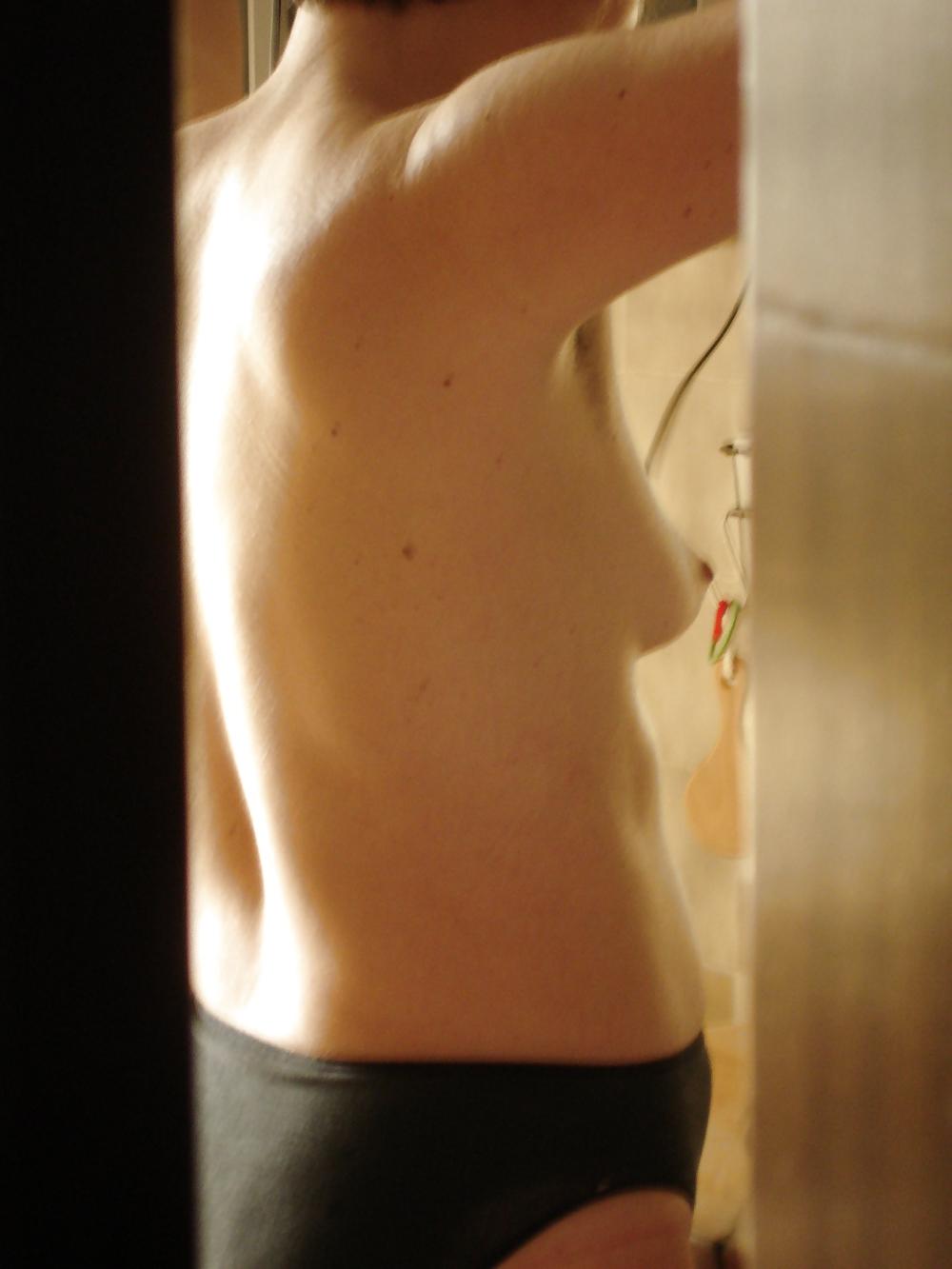 25P MILF With Small Tits Voyeured