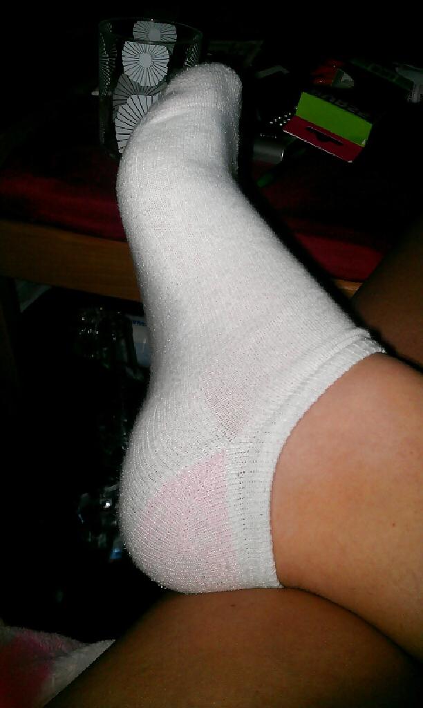 25P EMILY'S STINKY WHITE ANKLE SOCKS