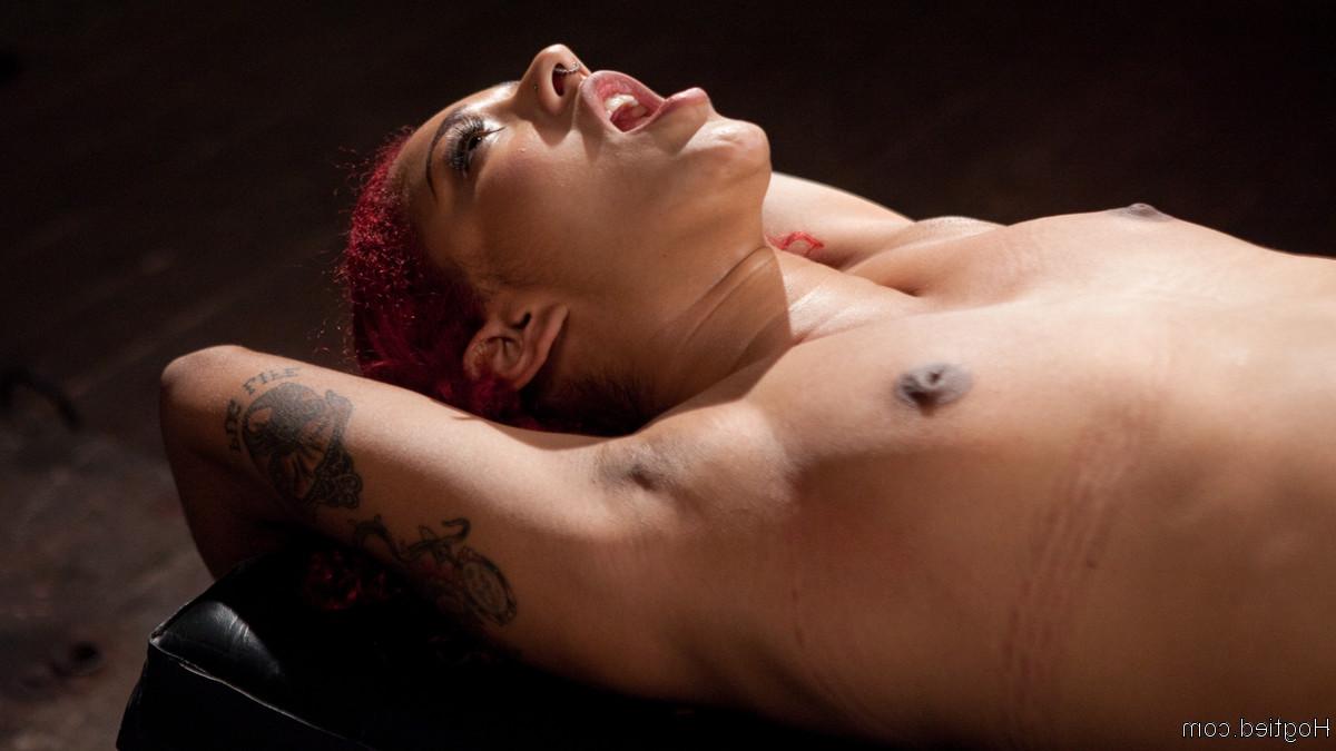 20P Daisy's pussy explodes with monstrous squirting orgasms while suffering in tight