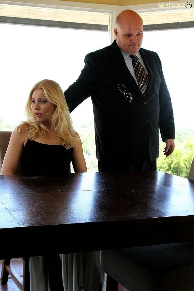 16P Morgan March blonde naked and tied up her white ass spanked red