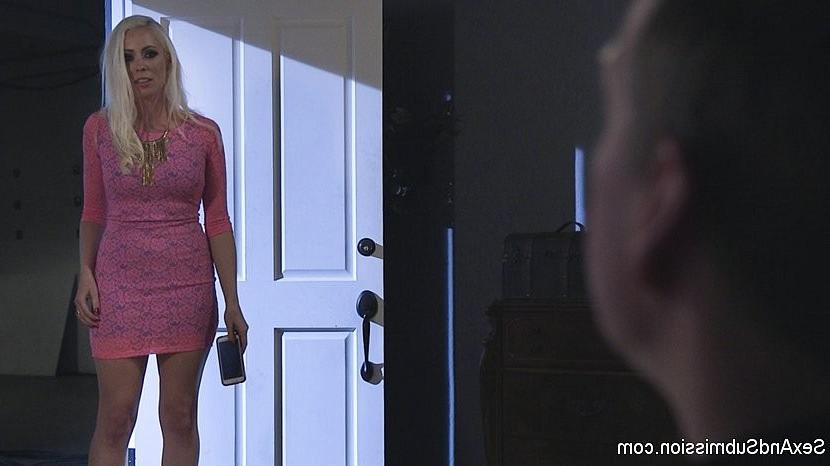 20P Lorelei Lee cheating housewife is caught with sex humiliation an