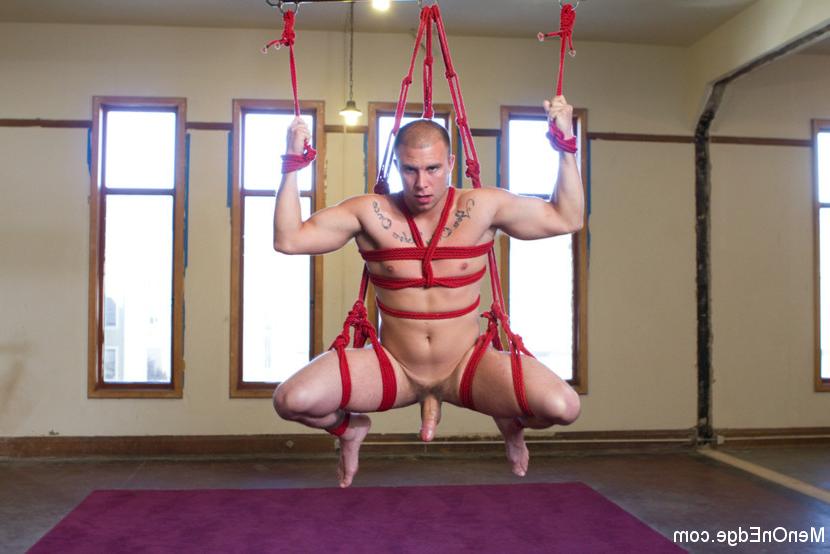 15P Muscled straight stud Eli Hunter has his cock edged to the max!