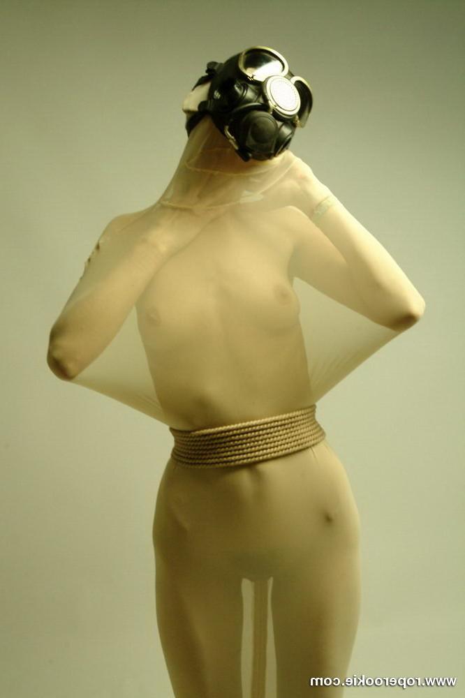 15P Full pantyhose suit and gaz mask bondage