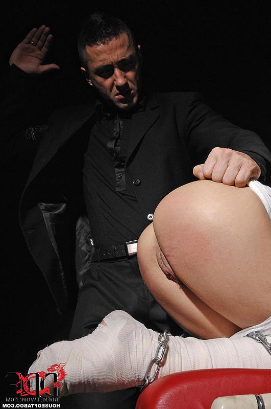 16P Leyla Black is mummified and spanked pussy exposed