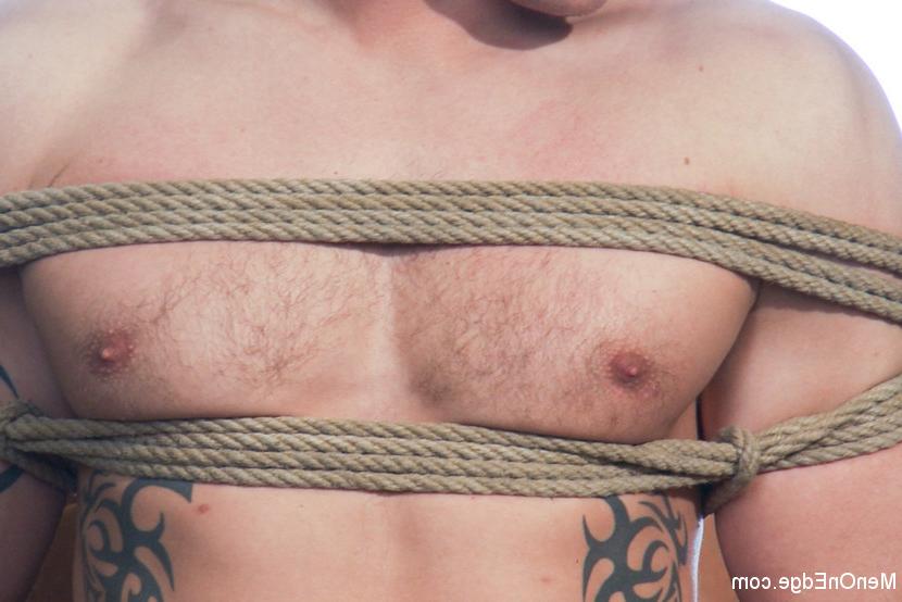 15P Trent Diesel is tied up Japanese style and edged on a tatami mat.