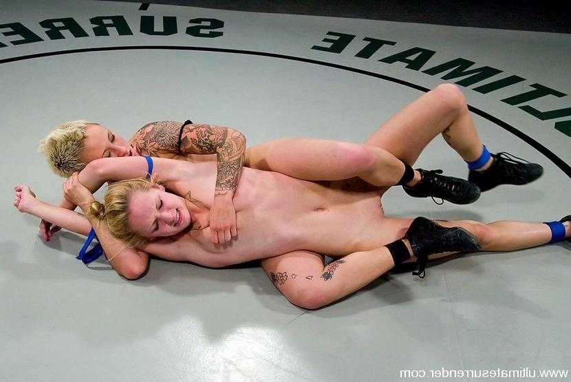 15P The Nightmare forces 18 year old to squirt during wrestling