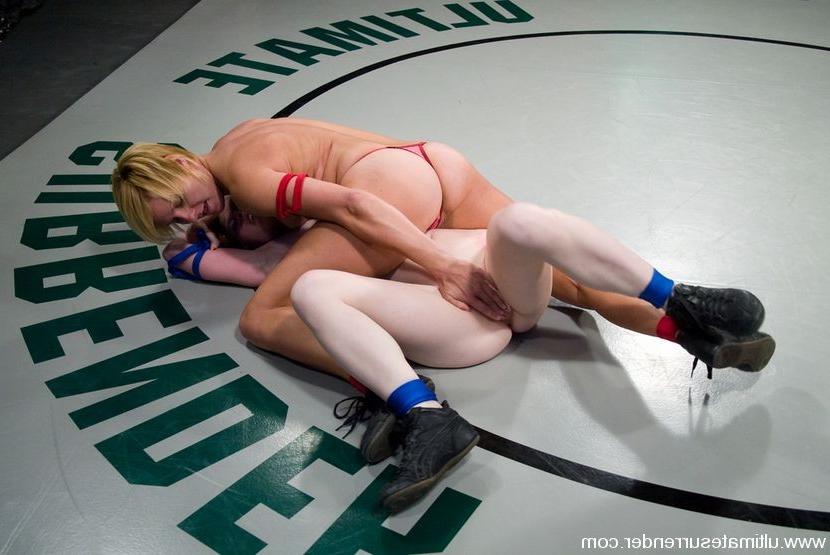 15P Red head gets destroyed by the wrestling champion.