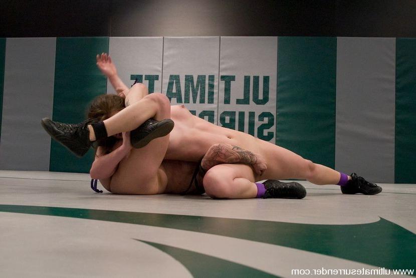 15P Female sexual wrestling