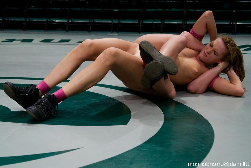 15P Female sexual wrestling