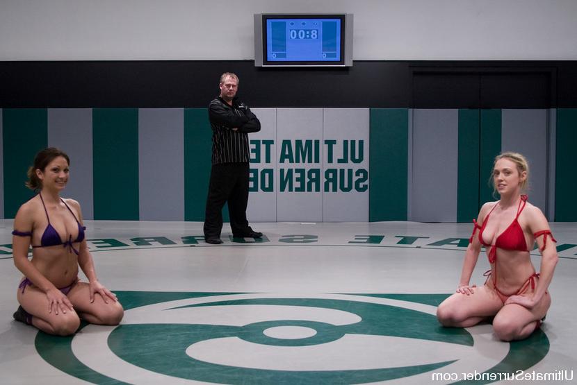 15P Female sexual wrestling