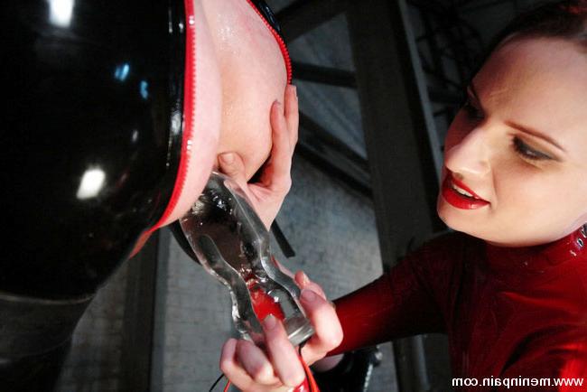 15P Sadistic femdom abuses male sub in gas mask