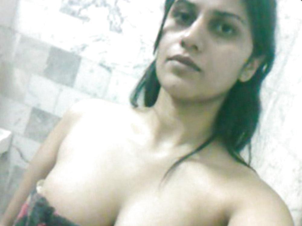 25P Indian sex hungry  Kalyani Pandse - coolbudy