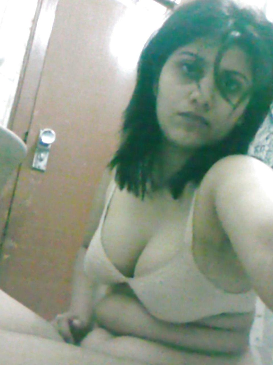 25P Indian sex hungry  Kalyani Pandse - coolbudy