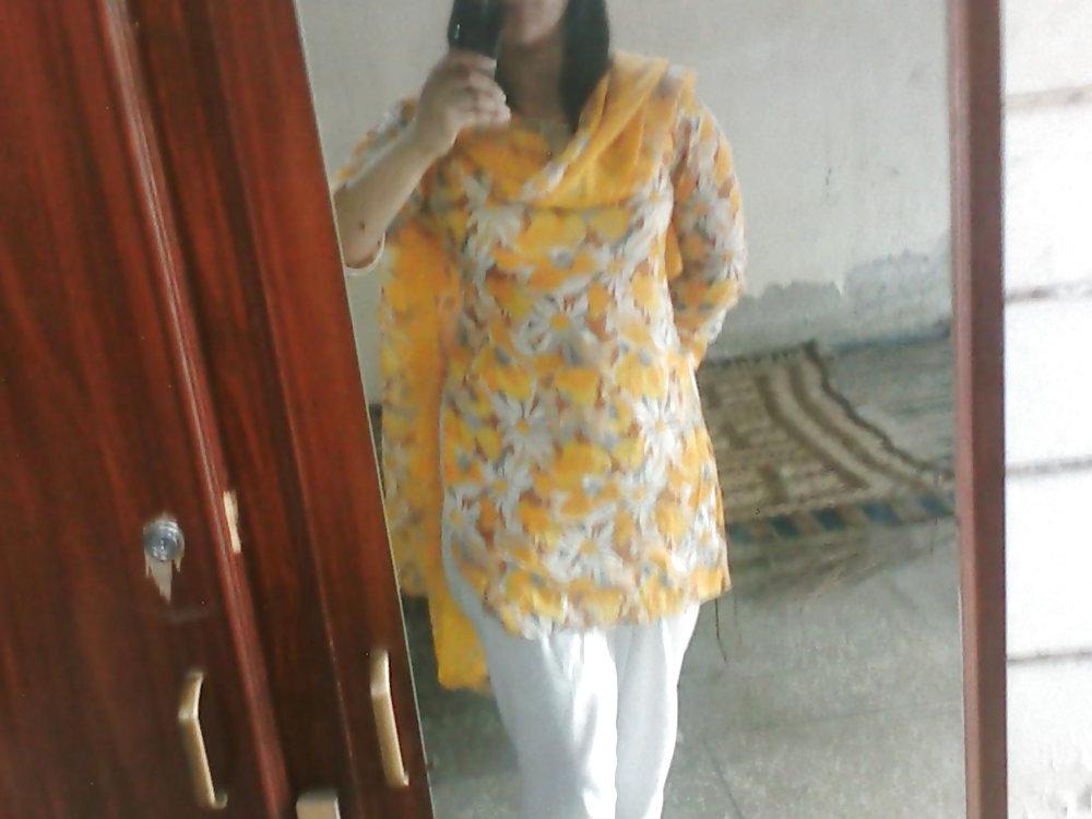 25P Indian sex hungry  Kalyani Pandse - coolbudy