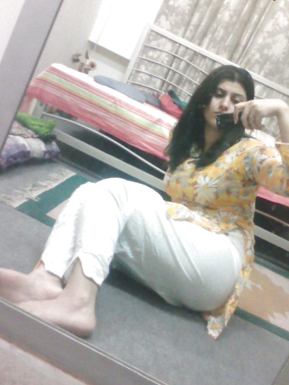 25P Indian sex hungry  Kalyani Pandse - coolbudy