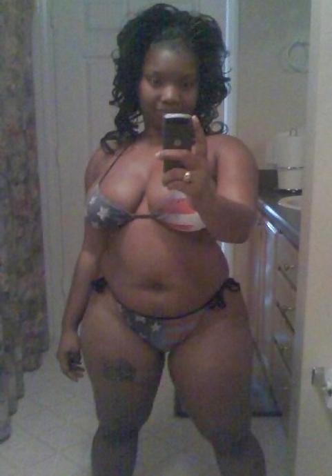23P Thicky Thick Camera Phone Chicks