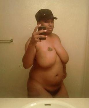 23P Thicky Thick Camera Phone Chicks