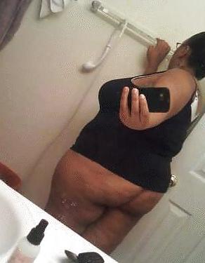23P Thicky Thick Camera Phone Chicks