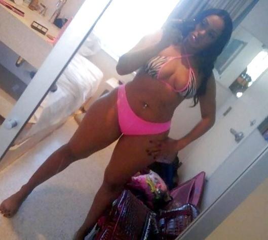 23P Thicky Thick Camera Phone Chicks