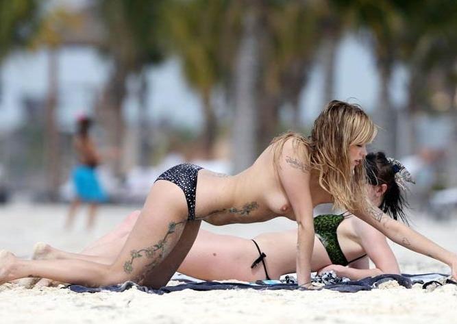 16P bob geldofs daughter caught topless at beach