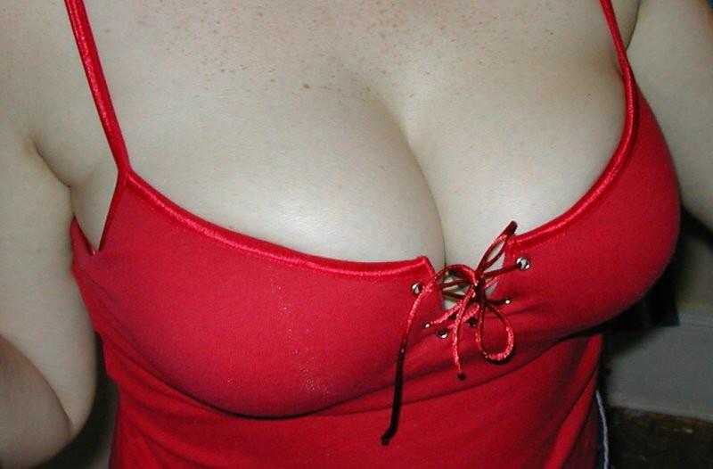 16P Nude slut on beach shows huge tits