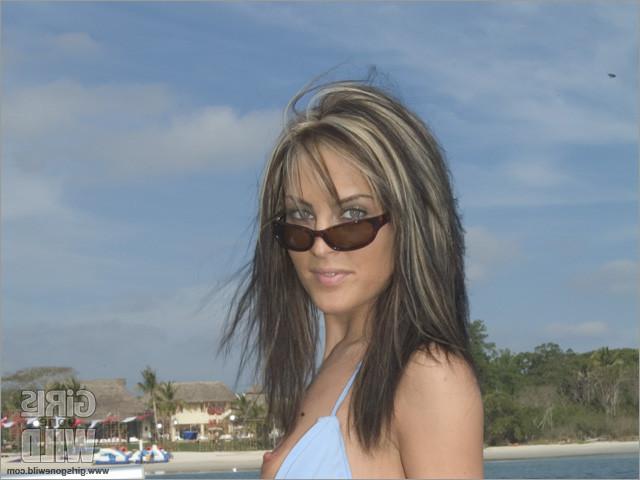 15P Beach bikini babes showing off their tight young bodies