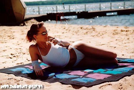 16P teen smoking at the beach