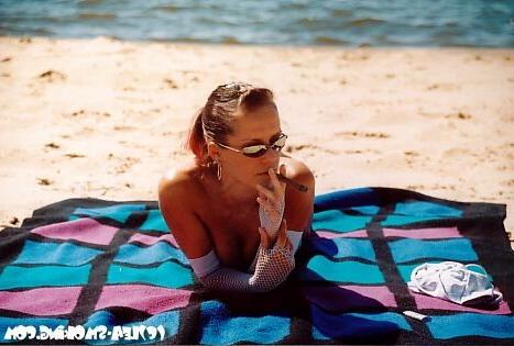 16P teen smoking at the beach