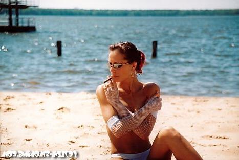 16P teen smoking at the beach