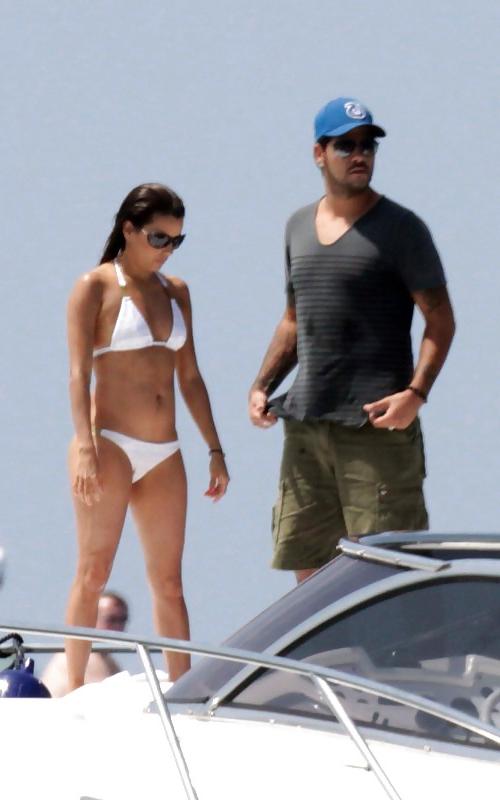 25P Eva Longoria holidaying kn BIKINI in Spain