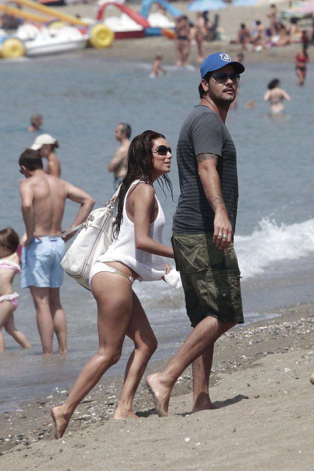 25P Eva Longoria holidaying kn BIKINI in Spain