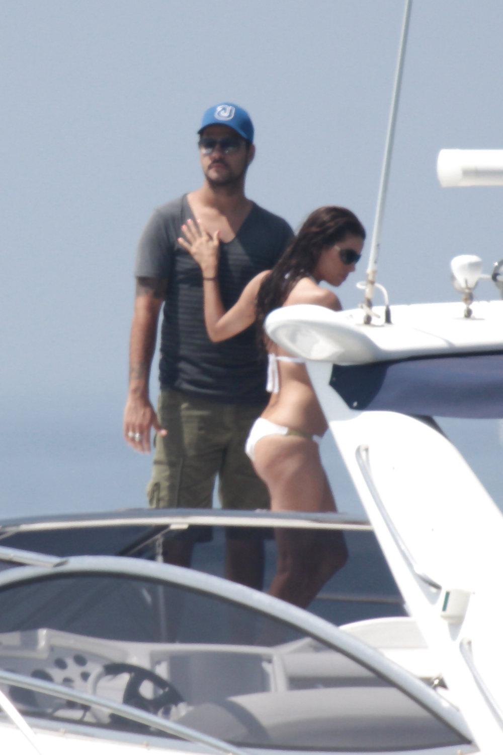 25P Eva Longoria holidaying kn BIKINI in Spain