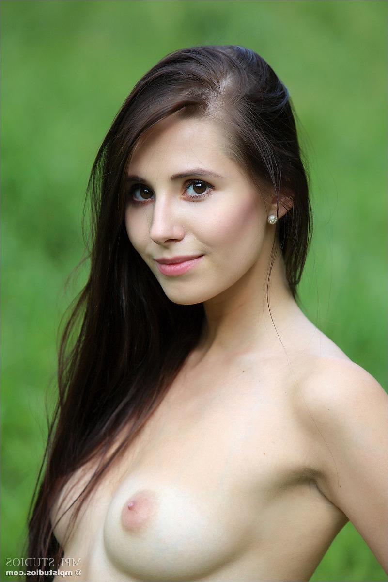 12P Naughty teen Vanessa plays outdoors naked in the grass