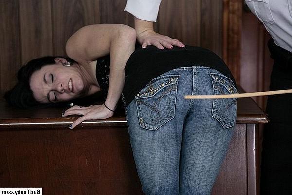 19P Amateur super sexy teen brunette babe gets ass spanked badly