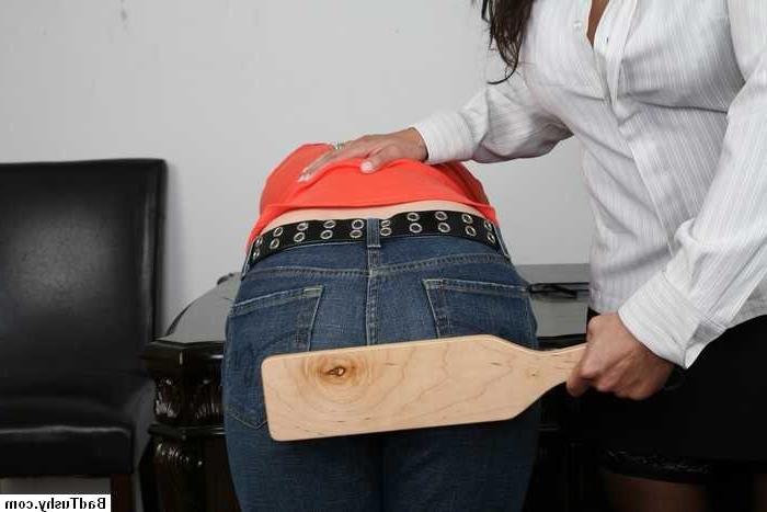 16P Gorgeous amateur teen babe gets ass spanked badly